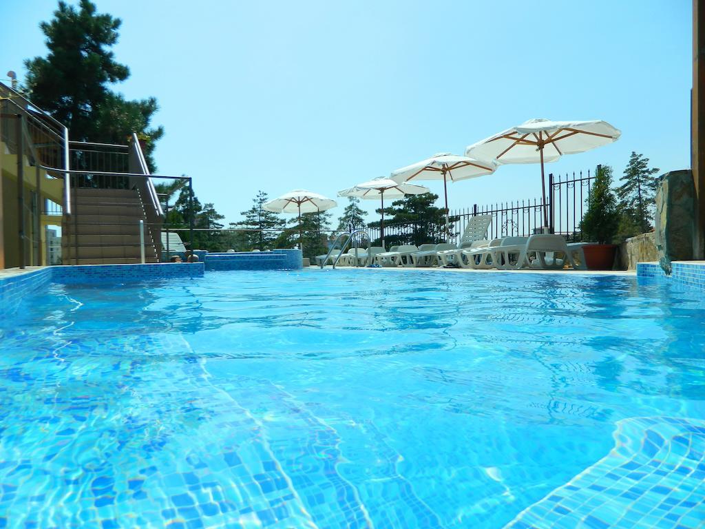 Family Hotel Privileg サニービーチ エクステリア 写真